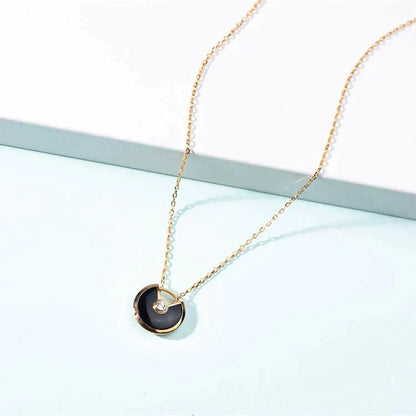 [⭐Renara]AMULETTE GOLD CARNELIAN ONYX NECKLACE