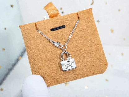[⭐Renara]AMULETTE PEDANT SILVER NECKLACE