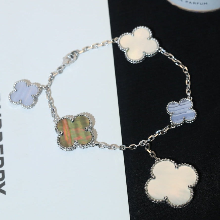 [⭐Renara]CLOVER BRACELET 5 MOTIFS MOP CHALCEDONY SILVER