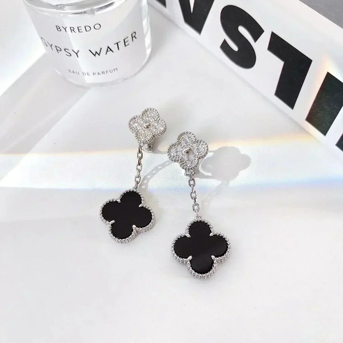 [⭐Renara]CLOVER 2 MOTIFS  DIAMOND ONYX EARRINGS SILVER