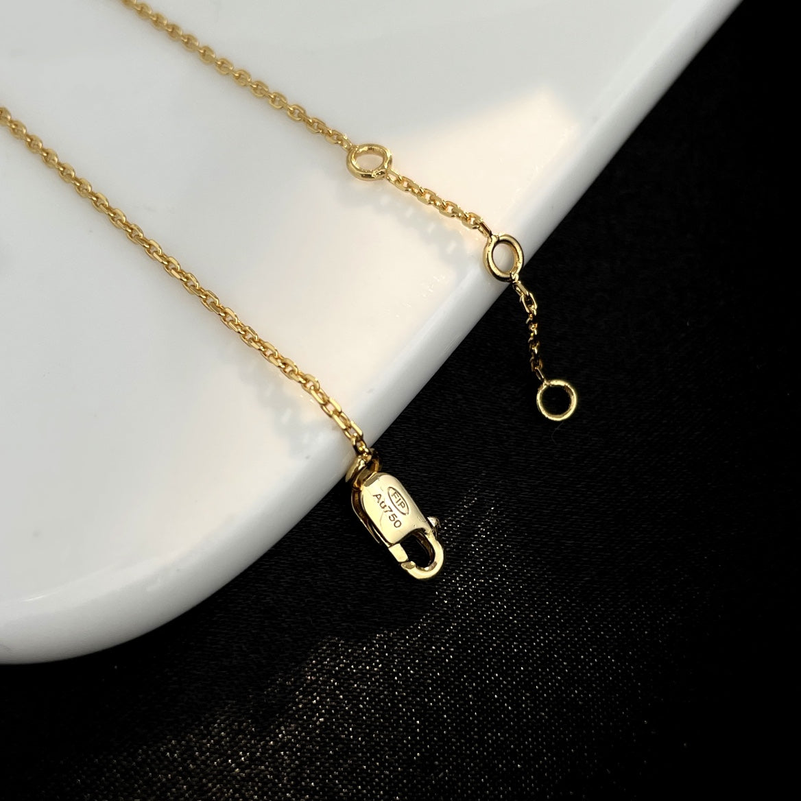 [⭐Renara]FORCE 10 FULL DIAMOND BUCKLE CHAIN LINK MINI MODEL