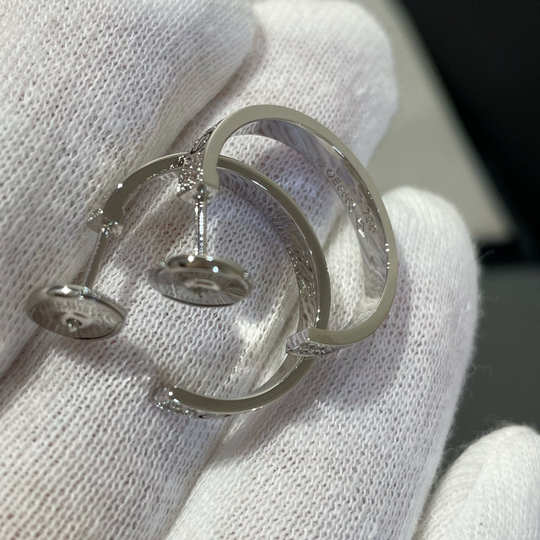 [⭐Renara]LOVE DIAMOND SILVER HOOP EARRINGS
