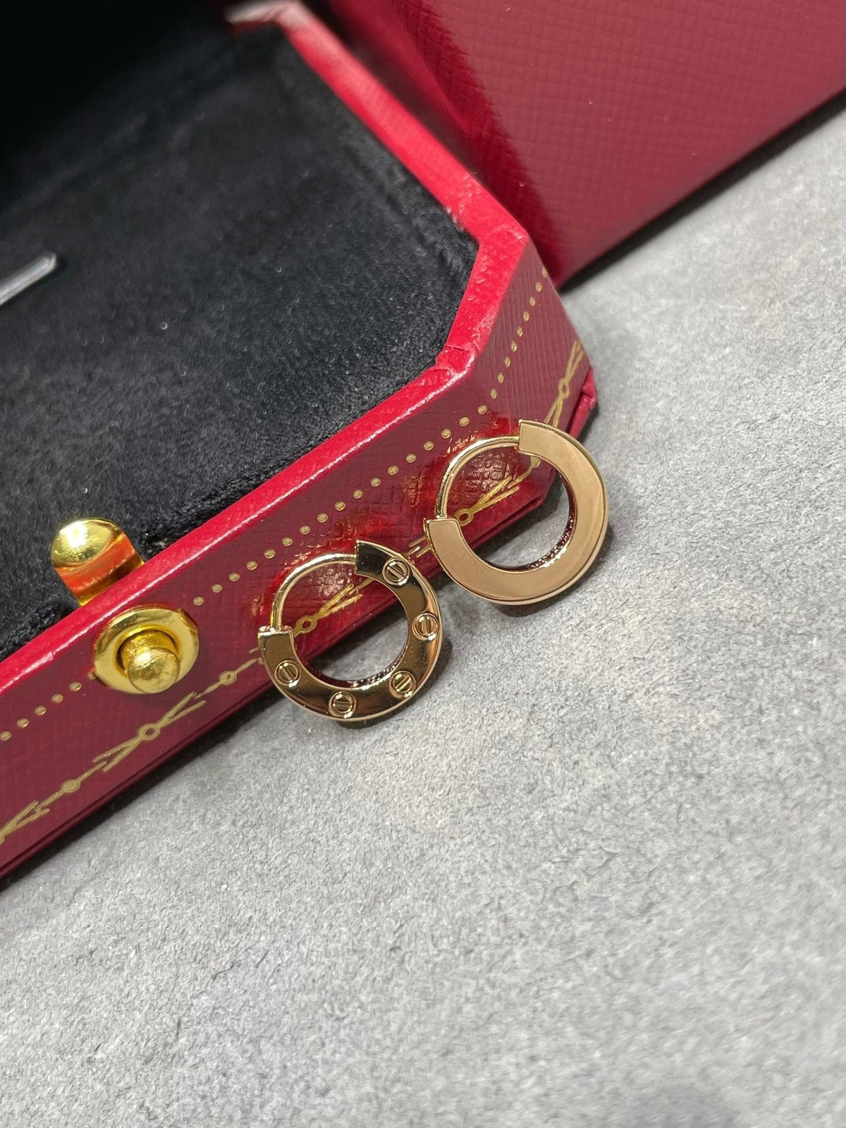 [⭐Renara]LOVE MINI EARRINGS
