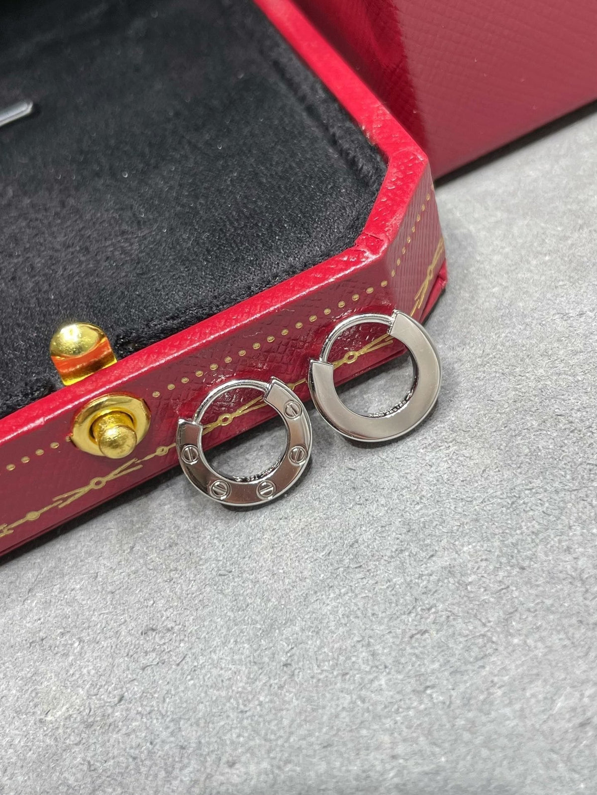 [⭐Renara]LOVE MINI EARRINGS