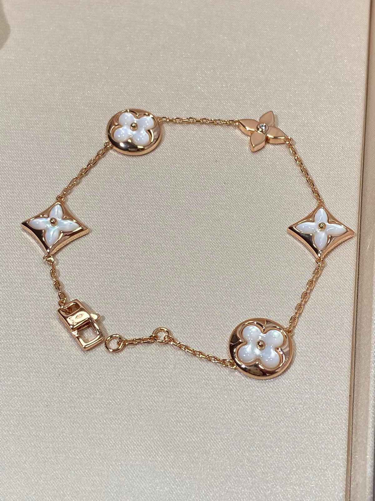 [⭐Renara]STAR AND SUN 5 MOTIF MOP PINK GOLD BRACELET