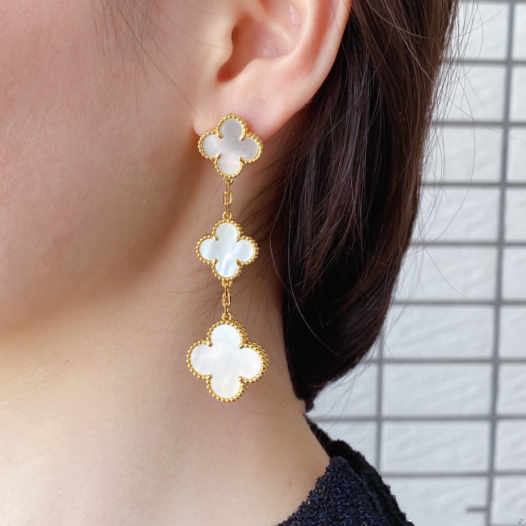[⭐Renara]CLOVER MOP 3 MOTIFS GOLD EARRINGS