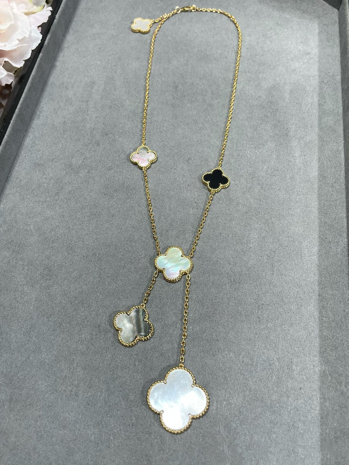 [⭐Renara]CLOVER 6 MOTIF MOP ONYX GOLD NECKLACE