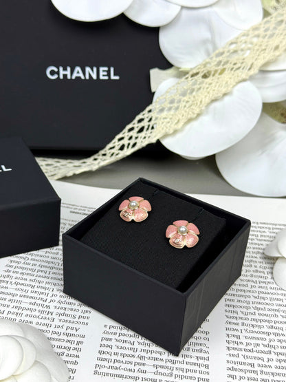 [⭐Renara]26C Pink Camellia Pearl Enamel Stud Earrings