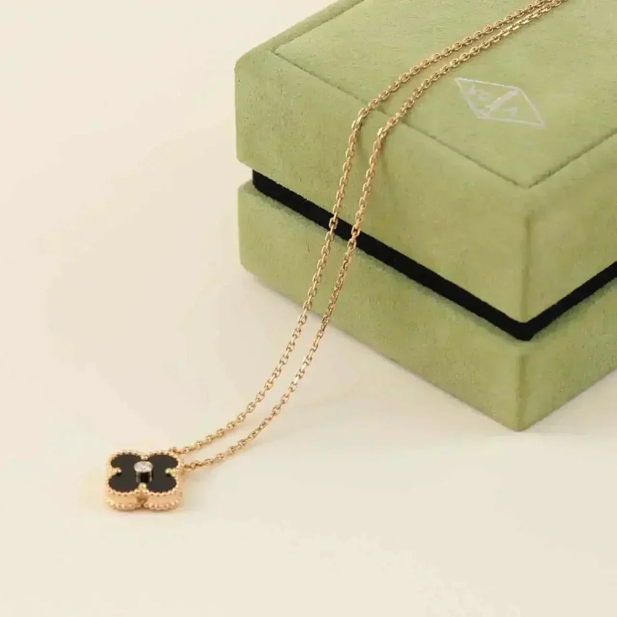 [⭐Renara]CLOVER 15MM DIAMOND ONYX NECKLACE