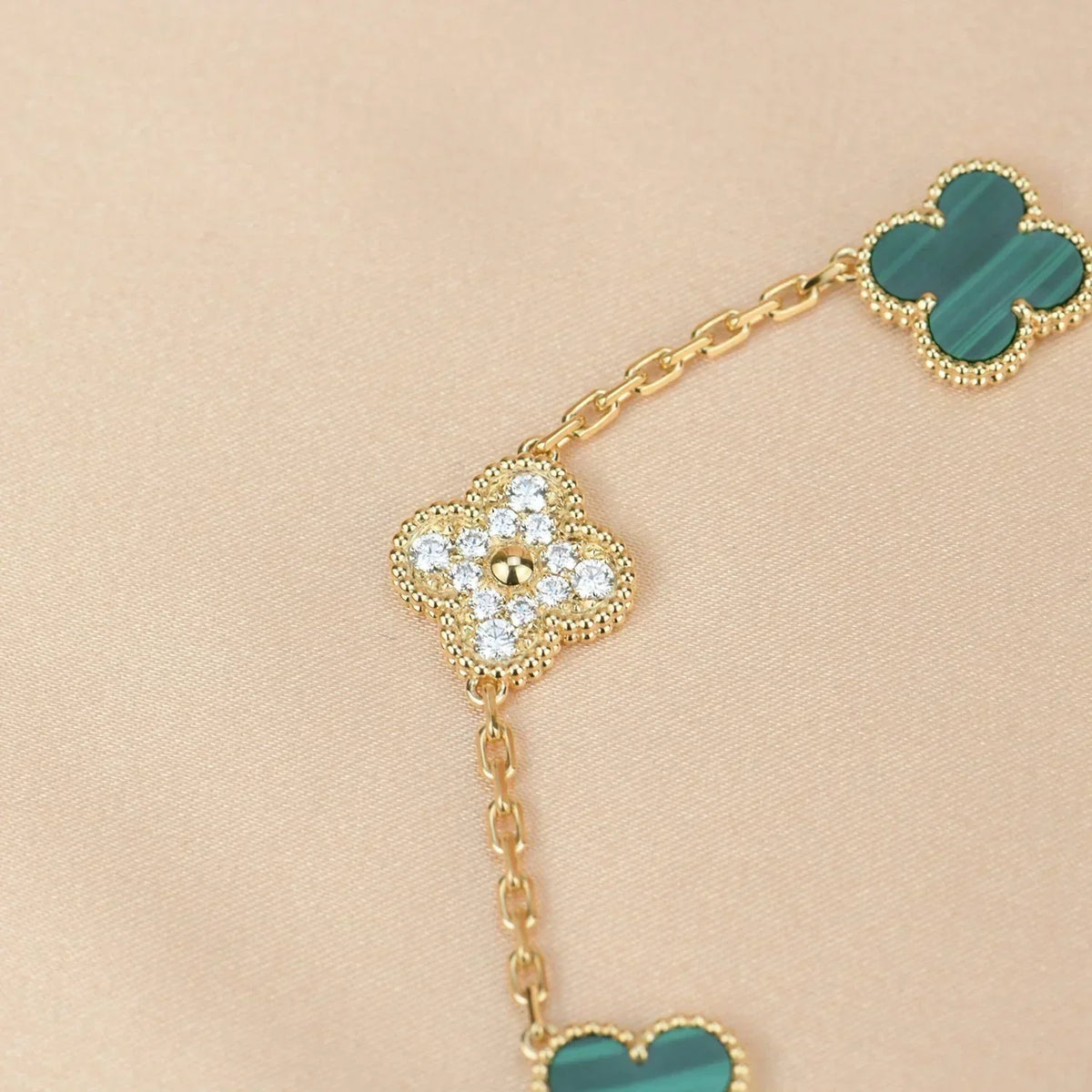 [⭐Renara] CLOVER 5 MOTIF MALACHITE BRACELET COLLECTION