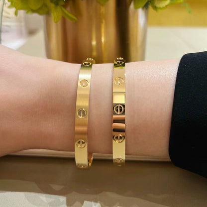 [⭐Renara]LOVE BRACELET 6.1MM BRUSHED
