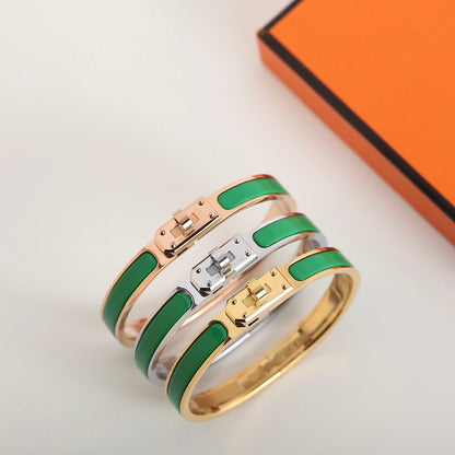 [⭐Renara]HM KELLY GREEN BRACELET