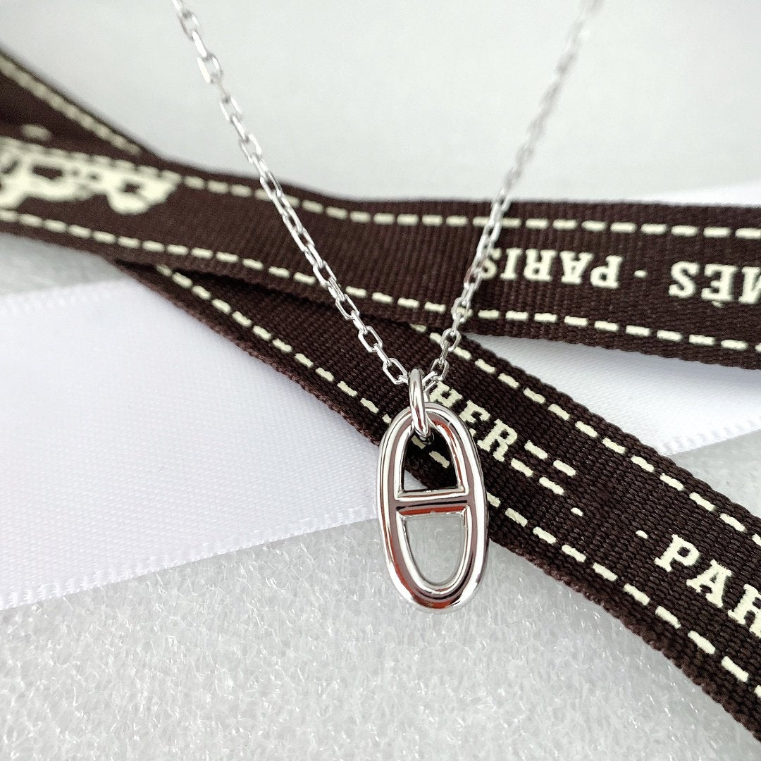 [⭐Renara]HM PIG NOSE NECKLACE