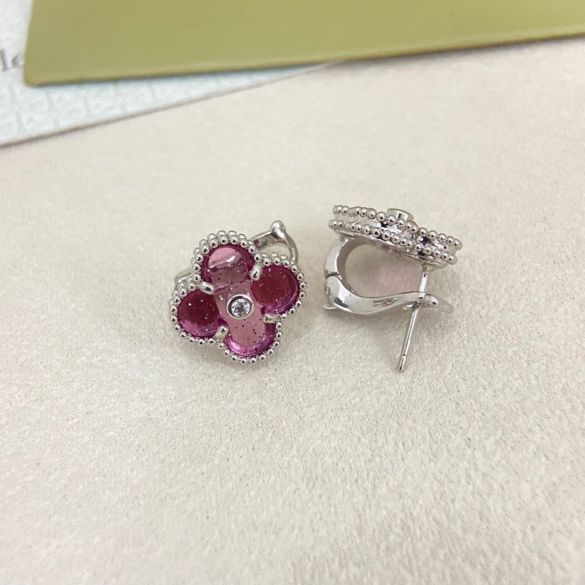 [⭐Renara]2026 NEW  CLOVER 1 MOTIFPINK ENAMEL STUD EARRINGS WITH DIAMONDS2