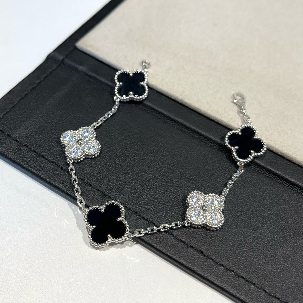 [⭐Renara] CLOVER 5 MOTIF ONYXS BRACELET COLLECTION