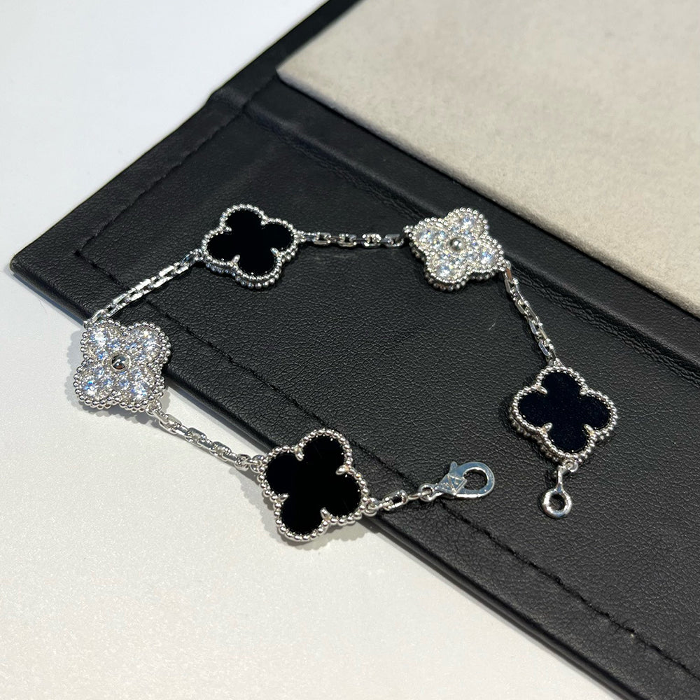 [⭐Renara] CLOVER 5 MOTIF ONYXS BRACELET COLLECTION